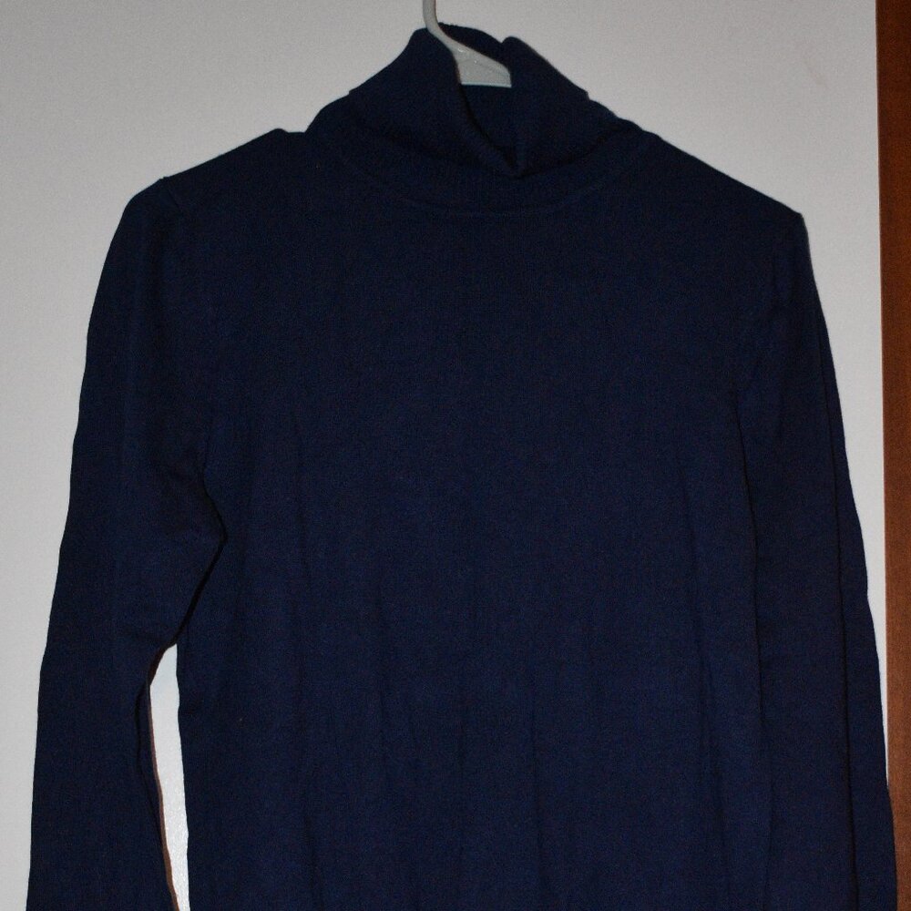 Joseph A Women’s Navy Blue Turtleneck Size Large, New No Tags